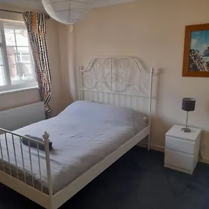 bright-and-light-3-bedroom-central-southampton.tophotelsbath.com/