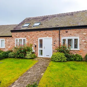 number-21-a-breathtaking-chester-cottage-with-parking.hotelsin-chester.com/