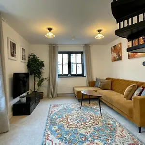 cosy-oasis-in-the-heart-of-clifton-village.tophotelsbath.com/