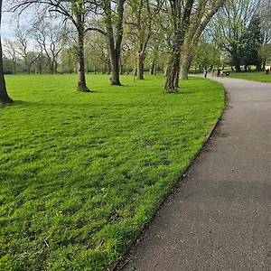 alexandra-park.hotelsin-chester.com/