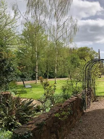 Burraton Cob Villa Exeter